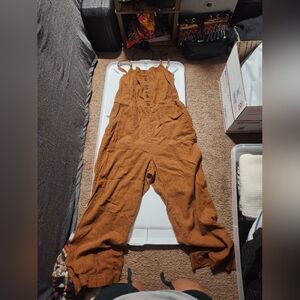 Brown Jumper. Crop ankle